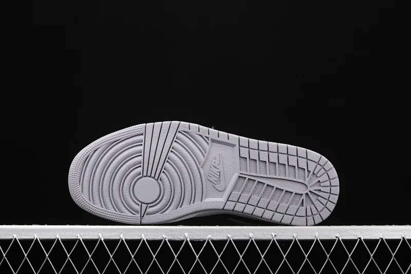 All categories Air Jordan Jordan series basketball shoes Air Jordan 1 Low New version Air Jordan 1 Low AJ1 Joe 1 low top leather cultural and leisure sports sneakers 553558-110